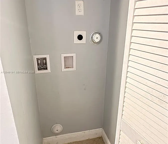 1955 NW 5th Pl #11 — Photo 7