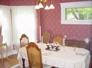 315 College Ave, Dekalb, IL 60115