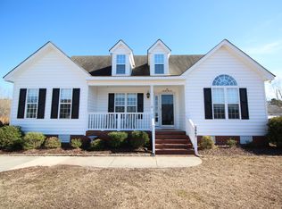 2005 Cherrytree Ln, Winterville, NC 28590