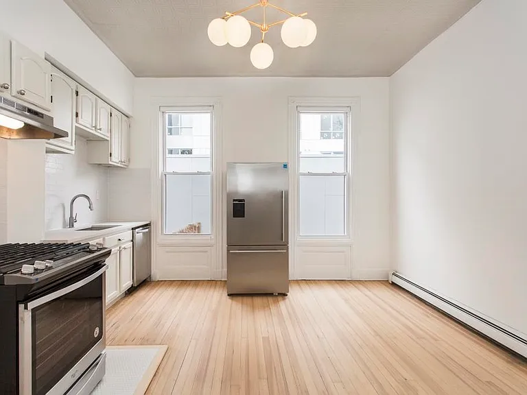 339 Ogden Ave — Photo 3
