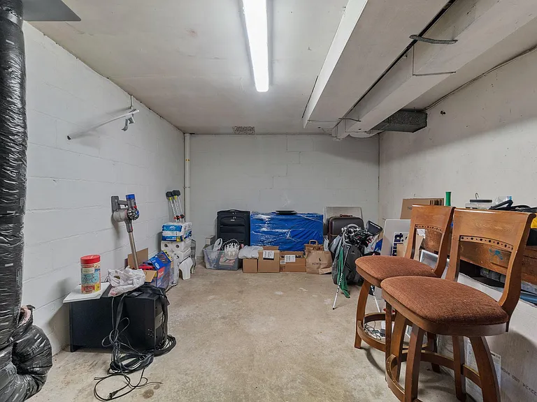 5036 Richmond Dr — Photo 18