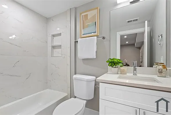 4 bed, $6,000 — Photo 3