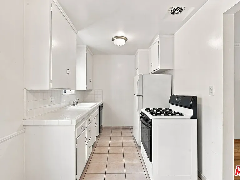 3559 Sawtelle Blvd #2 — Photo 5