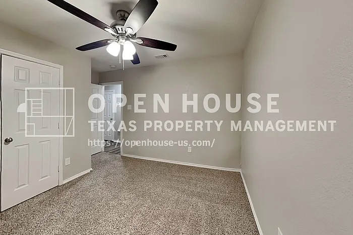 5510 Lee Hutson Ln — Photo 14