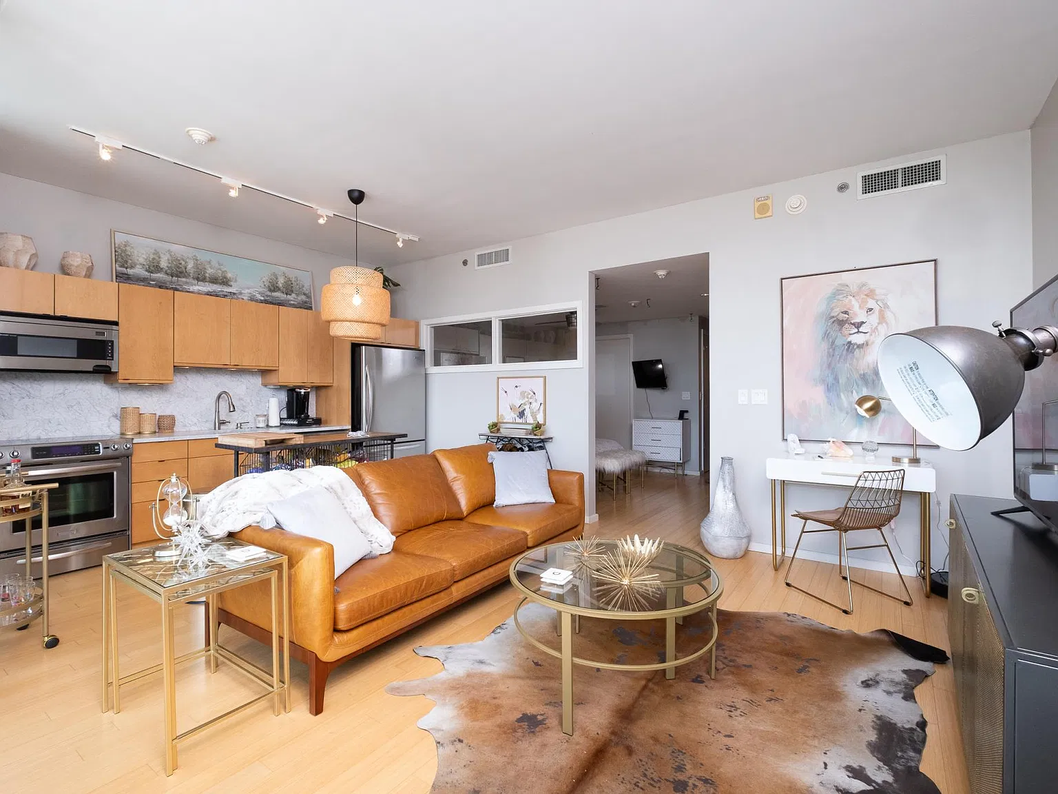 1 bed, 757 sqft, $1,900 — Photo 4