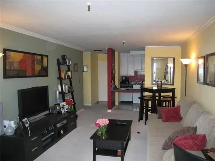 4015 Crown Point Drive — Photo 2