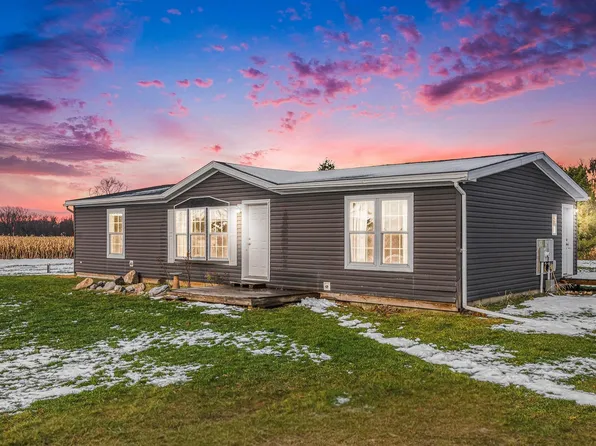 81979 44th St, Decatur, MI 49045