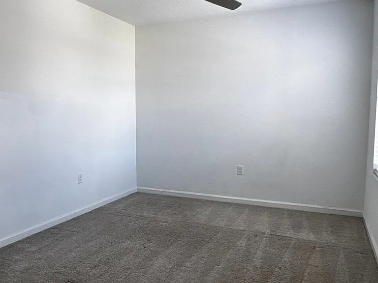 11777 Globe St — Photo 25