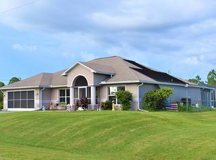 1020 McKinley Ave, Lehigh Acres, FL 33972