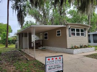 26 Coachlight Ct, Daytona Beach, FL 32119