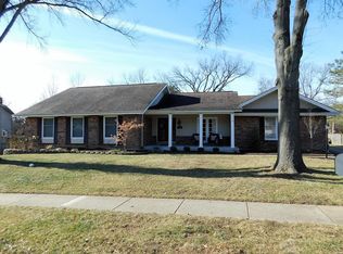 441 Londondary Dr, Ballwin, MO 63011