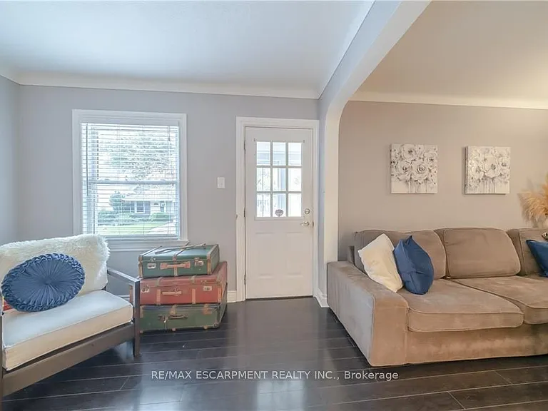 22 Concord Ave — Photo 2