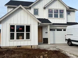 208 SW 19th Ave, Canby, OR 97013