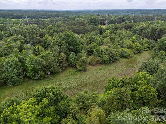 3rd image of 262 Flat Rock Rd