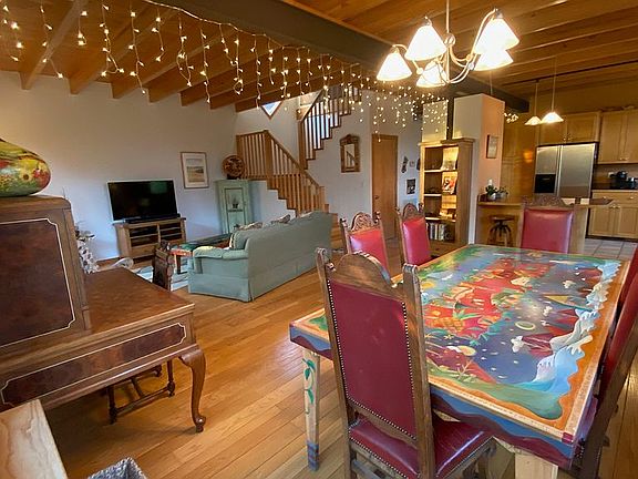 5th image of 405 Pleasant View Cir