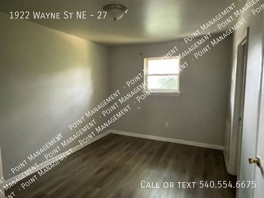 Updated 1 Bedroom Apartment - Near Williamson Road — Photo 2