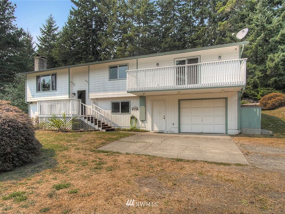 Welcome to this spacious 3 bedroom home.