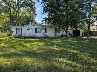 512 N Wall St, Leeton, MO 64761