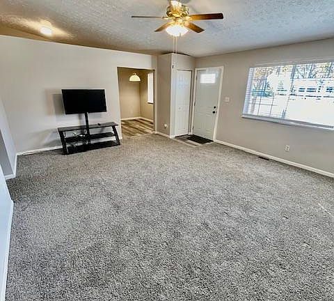 3rd image of 8217 N Waterford Dr