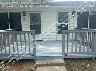 256 W Drahner Rd #1, Oxford, MI 48371