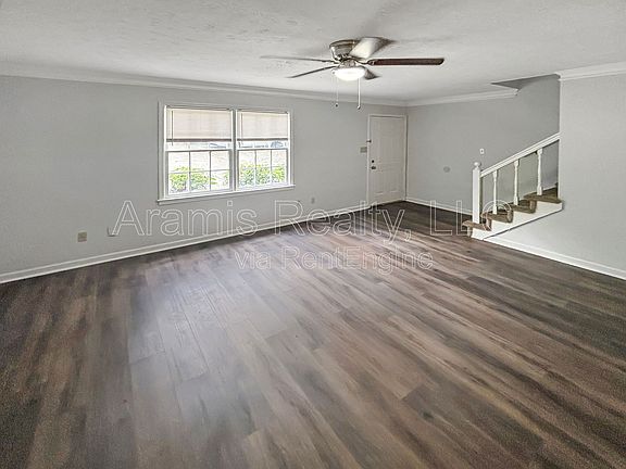 2nd image of 3015 Spruce Cir