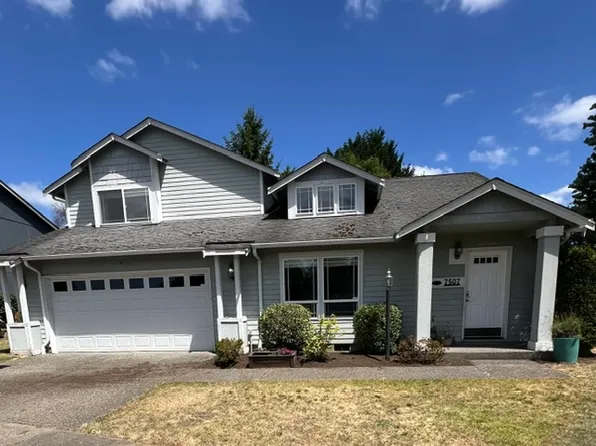 7507 Village Dr, Sumner, WA 98390