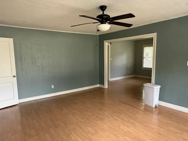 105 Kimball Ave — Photo 7