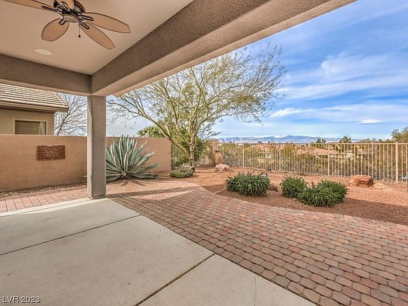3rd image of 44 Hunt Valley Trl