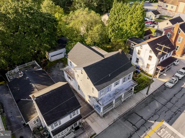 93 E Main St, Adamstown, PA 19501