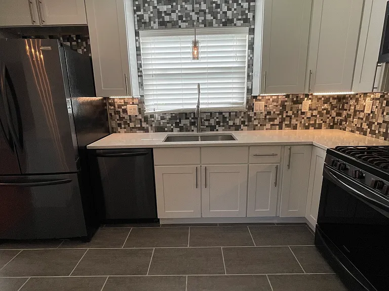 1629 Citadel Pl — Photo 5