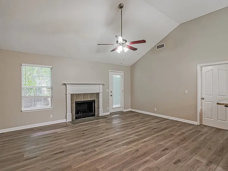 1339 Mac Duff Dr — Photo 3