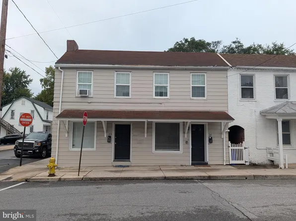 31 N Penn St, Shippensburg, PA 17257