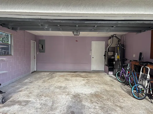 3 bed, 1256 sqft, $2,200 — Photo 2