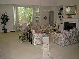 4th image of 309 Oak Forest Dr