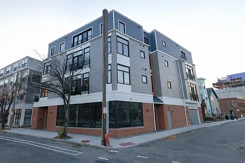 44-48 Medford St #403 Photo 1