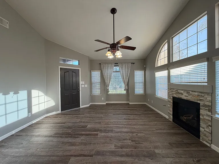 2785 E Shea Dr — Photo 3