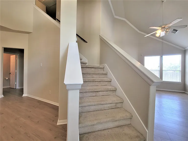 16302 Sitella Ct — Photo 2