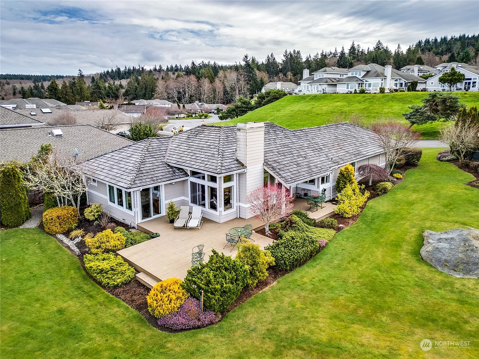 141 Windrose Drive photo 1
