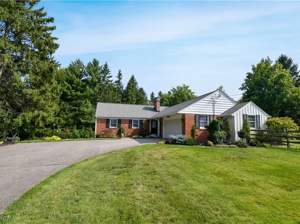 47775 Mather Ln, Chagrin Falls, OH 44022