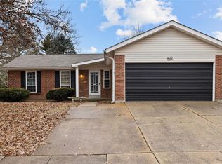 564 Queen Ann Dr, Hazelwood, MO 63042