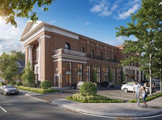 61 Hall St #104, Waltham, MA 02453