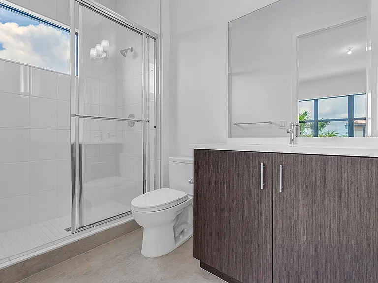 9523 Riverside Park Dr — Photo 30