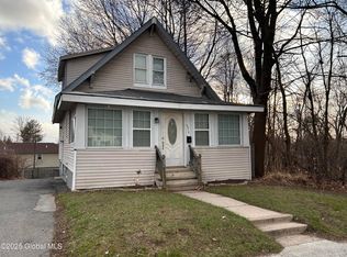 2012 State St, Schenectady, NY 12304