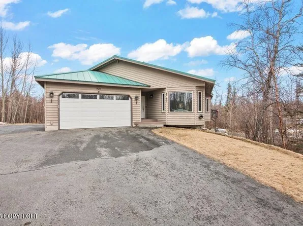 1561 N Landmark Dr, Palmer, AK 99645