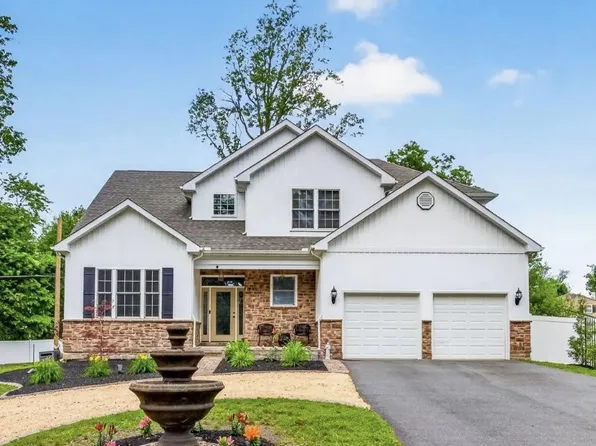 2623 Pike Creek Rd, Wilmington, DE 19808