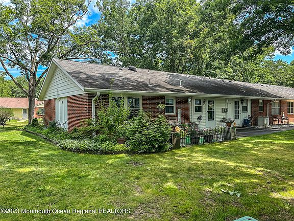 5th image of 86F Dorchester Drive
