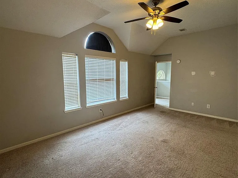 24315 Tucker House Ln — Photo 9