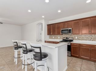 476 W HONEY LOCUST Avenue, San Tan Valley, AZ 85140