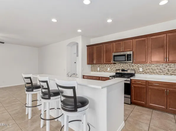 476 W HONEY LOCUST Avenue, San Tan Valley, AZ 85140