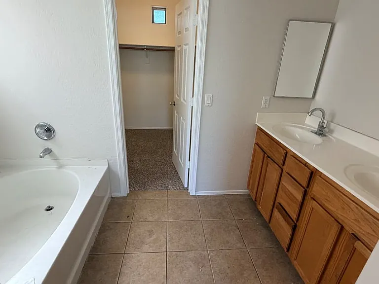 43531 W Oster Dr — Photo 8